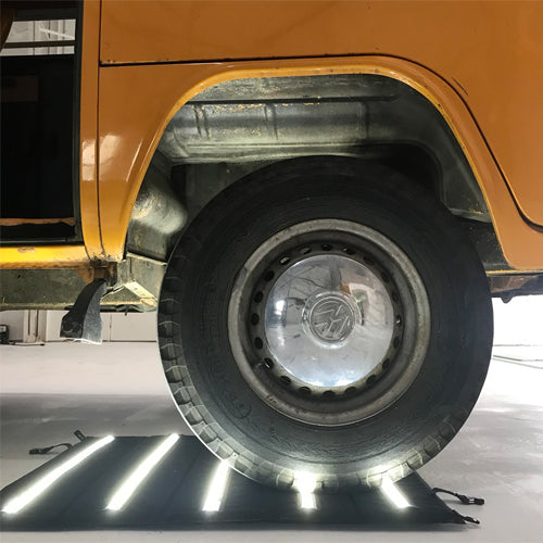 2 LARGE ILLUMIN8ERS Bundle